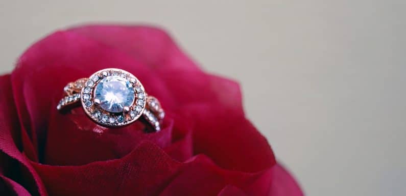 7 Engagement Ring Cliches You Should Avoid